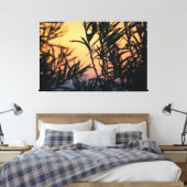 Vegetatie bij zonsondergang canvas afdruk (Insitu (Slaapkamer))