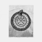 Vegvisir met Ouroboros en runes - grayscale Fleece Deken (Voorkant)