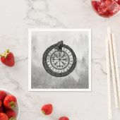 Vegvisir met Ouroboros en runes - grayscale Servet (Insitu)