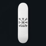 Vegvisir Viking Symbol Persoonlijk Skateboard<br><div class="desc">Een vegvísir (noords voor gebarentaal of wegvinder) is een Scandinavische magische klep die bedoeld is om de drager te helpen bij het zoeken naar een weg door een ruw weer. Het symbool is te vinden in de Huld Manuscript, die in 1880 in IJsland door Geir Vigfusson is verzameld (maar uit...</div>