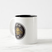 Veilig als het leven tweekleurige koffiemok (Voorkant links)