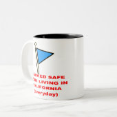 Veilig van leven in Californië # Tweekleurige Koffiemok (Voorkant links)