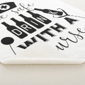 Veilige Drink met een verpleegster Sherpa Deken (3/4)