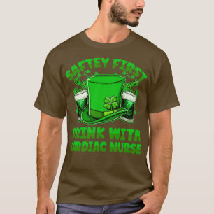 Veilige eerste Drink met een hartritmestoornis in  T-shirt