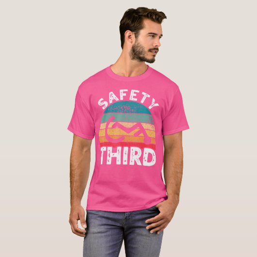 Veiligheid Derde PWD Grappige Handicap in W T-shirt (Voorkant volledig)