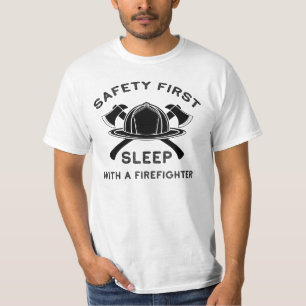 Veiligheid eerst slapen met een brandweerman t-shirt