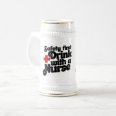 Veiligheid eerste Drink met VERPLEEGKUNDIGE Bierpul (Voorkant links)