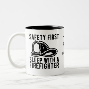 Veiligheid eerste slaap met brandweerman Grappig Tweekleurige Koffiemok