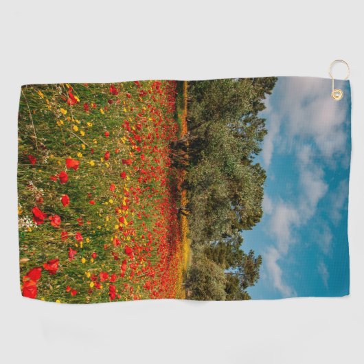 Veld met bloemen en bomen golfhanddoek (Horizontaal)