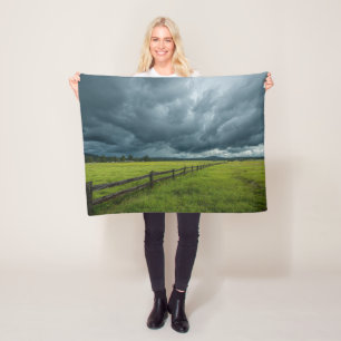 Veld met een houten hek fleece deken