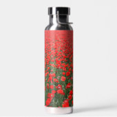 Veld met rode klaprozen waterfles (Links)