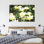 Veld met witte tulpen Foto Canvas Afdruk (Insitu (Slaapkamer))