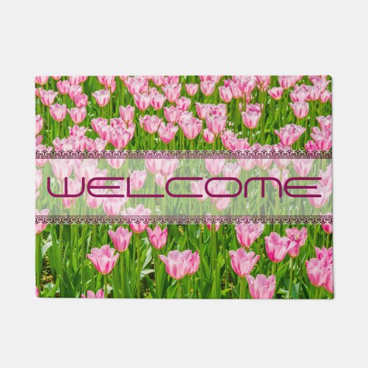 Veld van roze tulpbloemen deurmat (Voorkant)