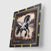 Veldgalop: verkoolde houten zigeunervanner vierkante klok (Hoek)