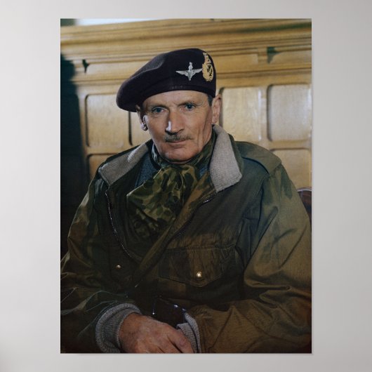 Veldmaarschalk Sir Bernard Montgomery - WW2 - 1944 Poster (Voorkant)