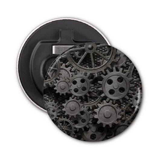 Vele oude roestmetalen tandwielen of machineonderd button flesopener (Voorkant)