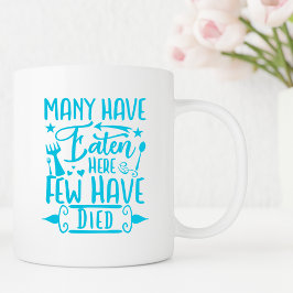 Velen hebben hier grappige keukengezegden humor ge koffiemok