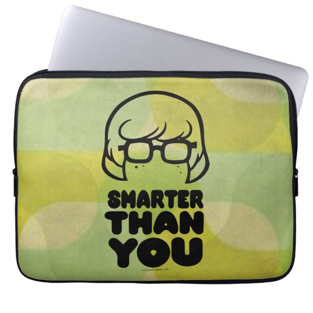 Velma "slimmer dan jij" Grafisch Laptop Sleeve (Voorkant)