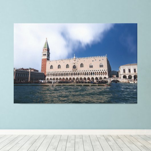 Venetiaanse Elegantie: St. Mark's Basiliek en Doge Canvas Afdruk (Insitu (Houten vloer))