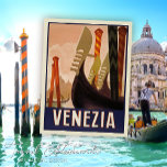 Venetië Italië Reis Briefkaart<br><div class="desc">Vervoer jezelf of een geliefde naar de dromerige stad Venetië met ons prachtige briefkaart, zorgvuldig vervaardigd door Mylini Design. Dit briefkaart toont de betoverende charme van Venetië, met zijn labyrint van grachten, levendig gekleurde huizen en een verbluffende historische architectuur. Het is meer dan een briefkaart; het is een kunstwerk dat...</div>