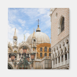 Venetië, Veneto, Italië - Vogels worden op een Magneet