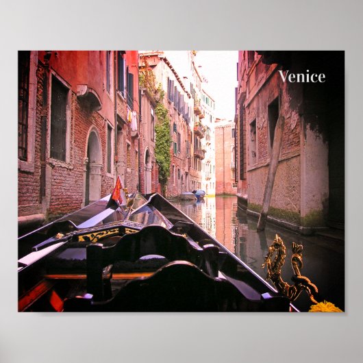 Venice Gondola Ride op Canal, Italië Poster (Voorkant)