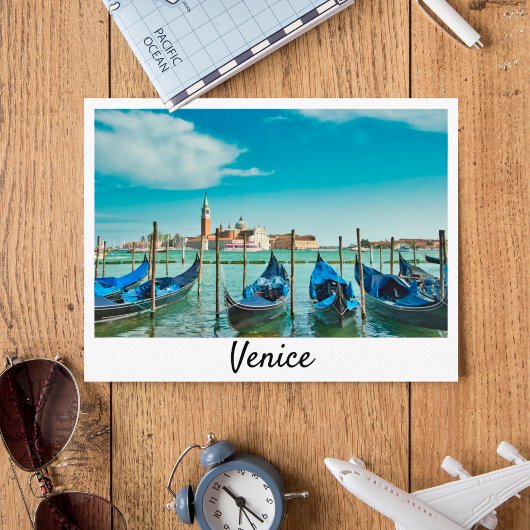 Venice Grand Canal met blauwe iconische gondels Briefkaart