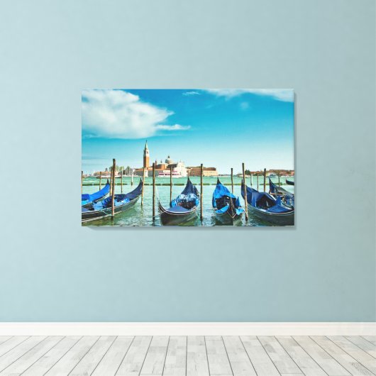 Venice Grand Canal met blauwe iconische gondels Canvas Afdruk (Insitu (Houten vloer))