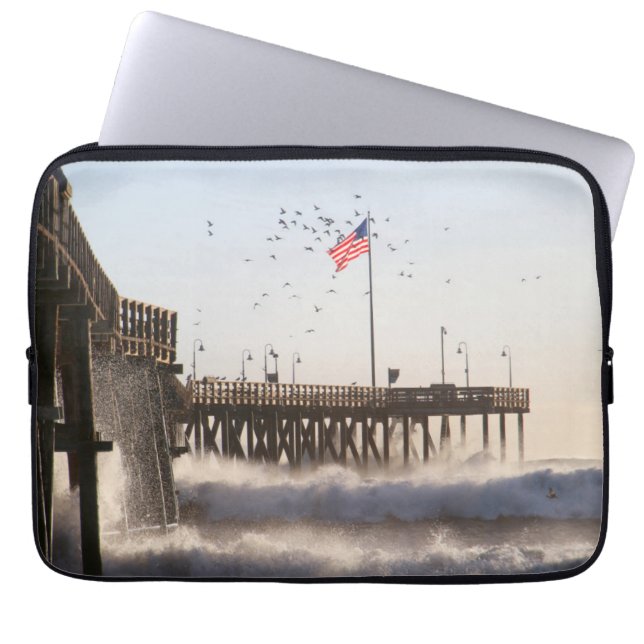 Ventura Pier Waves | El Nino Laptop Sleeve (Voorkant)