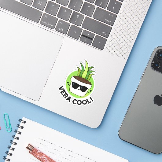 Vera Cool Funny Aloe Vera Pun Sticker (Laptop met iPhone)