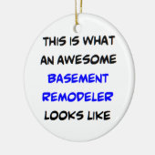 verafgelegen kelder, geweldige keramisch ornament (Links)