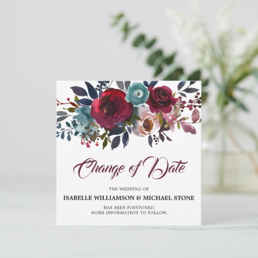 Verander de datum Rode Bourgogne bloemige bruiloft Kaart (Staand voorkant)