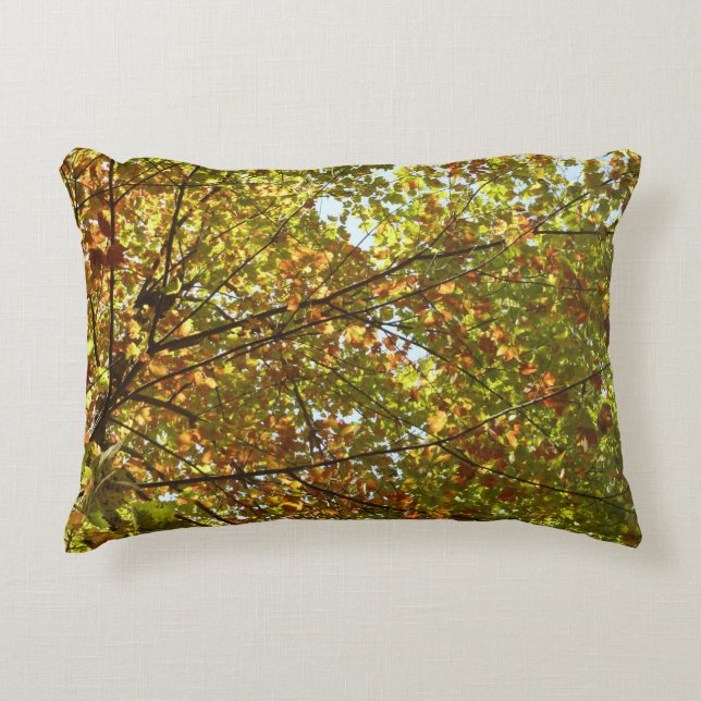 Veranderen Maple Tree Green en Gold Herfst Kleur Accent Kussen (Voorkant)