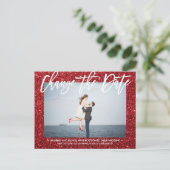 VERANDERING DE DATUM Glitter Red-kalligrafieffoto Aankondigingskaart (Staand voorkant)