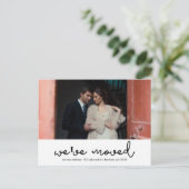 Verandering van Adres Moderne Typografie en Foto Aankondigingskaart (Staand voorkant)