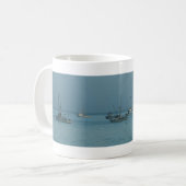 Verankerd in Morro Bay Koffiemok (Voorkant links)
