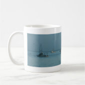 Verankerd in Morro Bay Koffiemok (Links)