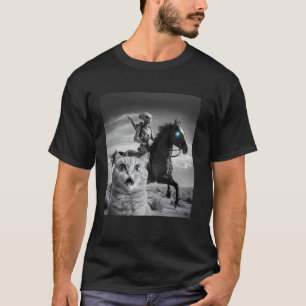 Verbaasde Bange Kat Selfie met Alien die een Ho ri T-shirt