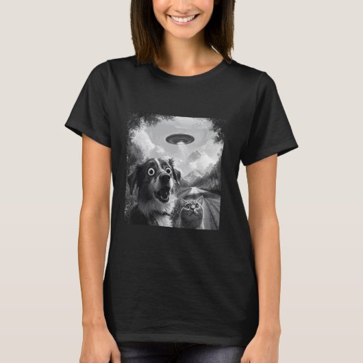 Verbaasde kat selfie met alien UFO grappige kat ma T-shirt (Voorkant)