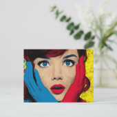 Verbaasde vrouw in popart briefkaart (Staand voorkant)