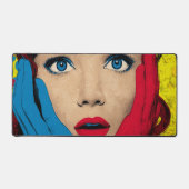 Verbaasde vrouw in popart bureaumat (Voorkant)