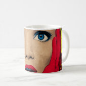 Verbaasde vrouw in popart koffiemok (Voorkant rechts)