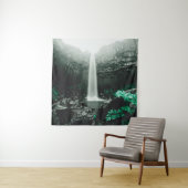 Verbazingwekkend uitzicht van de waterval van Svar Wandkleed (In situ)