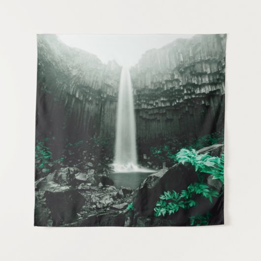 Verbazingwekkend uitzicht van de waterval van Svar Wandkleed (Voorkant)