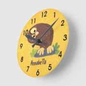 Verbazingwekkende, grappige, bruine cartoon afbeel ronde klok (Hoek)