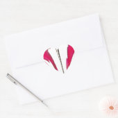 Verbazingwekkende rode roos onder de witte hemel.p hart sticker (Envelop)