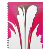 Verbazingwekkende rode roos onder de witte hemel.p notitieboek (Voorkant)