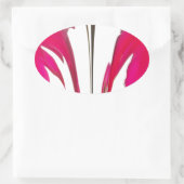 Verbazingwekkende rode roos onder de witte hemel.p ovale sticker (Tas)