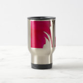 Verbazingwekkende rode roos onder de witte hemel.p reisbeker (Center)