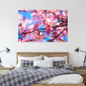 Verbazingwekkende roze Sakura en blauwe hemel van Canvas Afdruk (Insitu (Slaapkamer))
